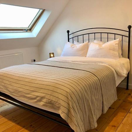 Villa House With Parking, Short Stroll To Quay, Shops And Restaurants Poole Esterno foto